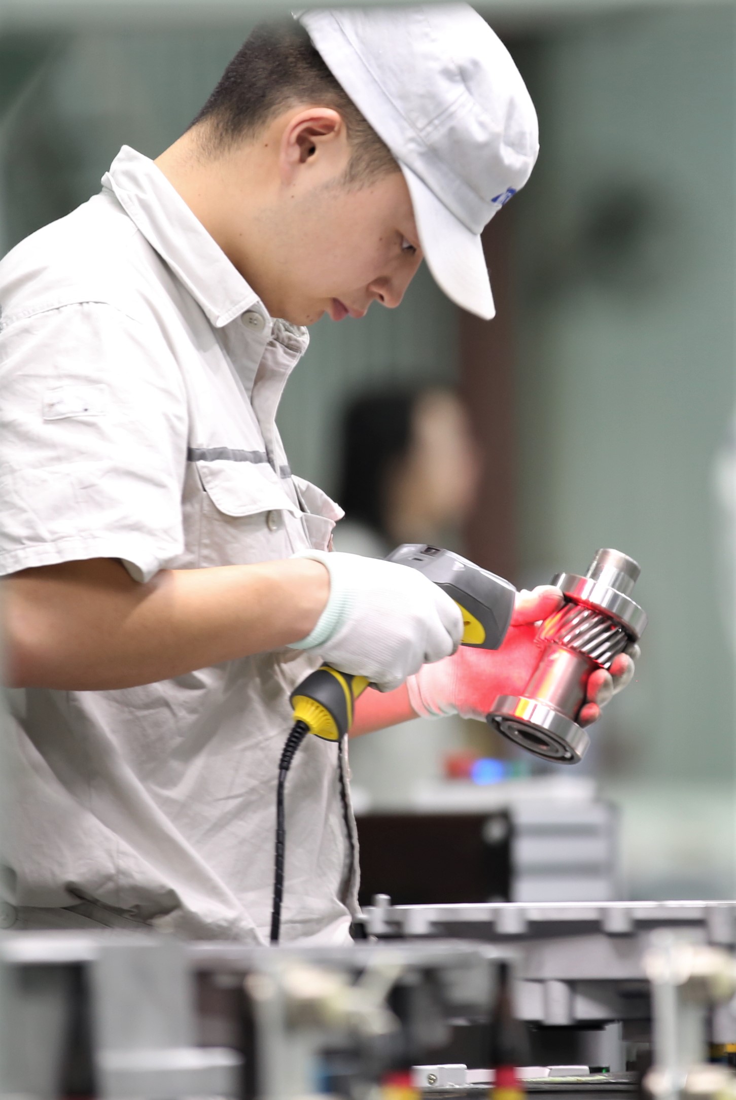 01 重要部品の研発と製造